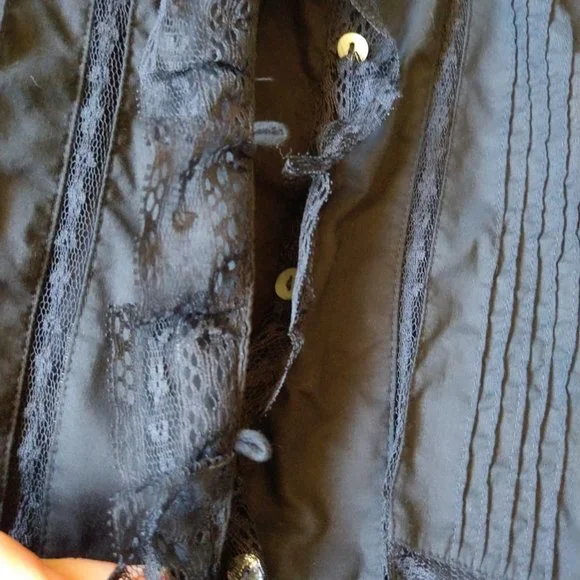 Black cotton 3/4 sleeve button down shirt with lace trim Xhilaration size XS - Picture 12 of 16